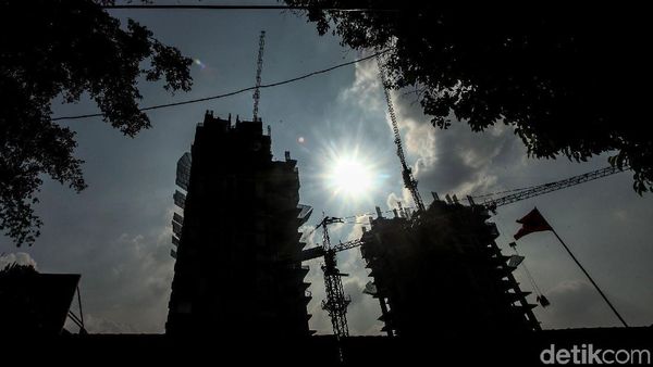 Langit Jakarta Terus Dicakar Gedung Bertingkat