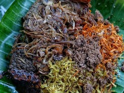 Uenak Poll! Nasi Becek dan Nasi Tempong Khas Jawa Timur