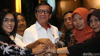 Baiq Nuril Bertemu Menkumham Yasonna Laoly Bahas Amnesti