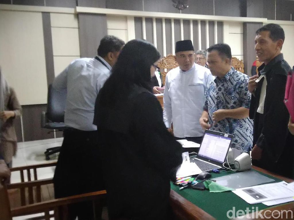 Ini Sandi yang Dipakai Bahas Uang Suap Bupati Jepara Ini Sandi yang Dipakai Bahas Uang Suap Bupati Jepara