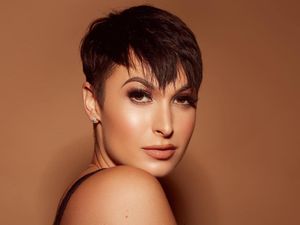 Zahra, Model Seksi Mantan Tentara Digosipkan Jadi Pacar Baru Lewis Hamilton