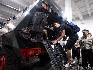 Polisi Siapkan Rantis bagi Persija Jakarta Polisi Siapkan Rantis bagi Persija Jakarta