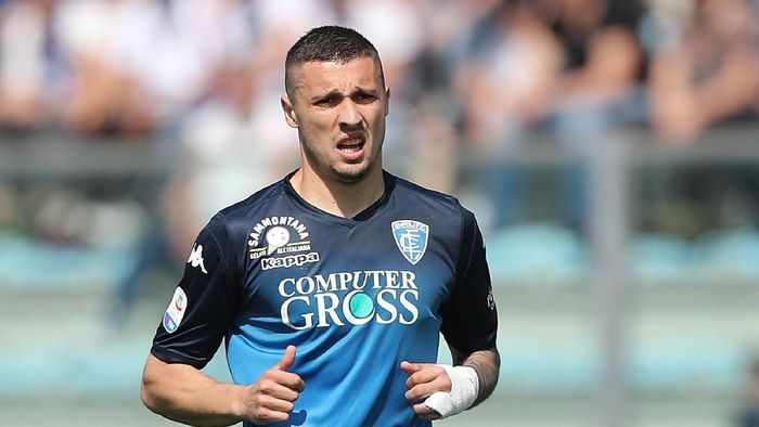 Rade Krunic jadi pemain anyar AC Milan. (Foto: Gabriele Maltinti/Getty Images)