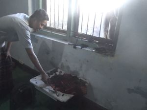 Asrama Mahasiswa Luwu Raya di Makassar Dilempar Bom Molotov