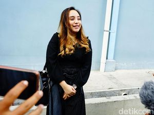 Salmafina Sunan, Mikha Tambayong, Camila Cabello hingga Shay Mitchell Salmafina Sunan, Mikha Tambayong, Camila Cabello hingga Shay Mitchell