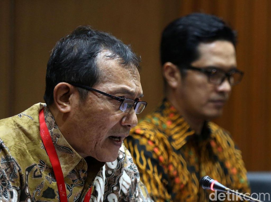 KPK Bagi-bagi Tips ke Korporasi Telekomunikasi agar Tak Korupsi KPK Bagi-bagi Tips ke Korporasi Telekomunikasi agar Tak Korupsi