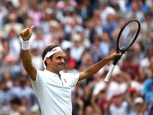 Federer Susul Djokovic dan Nadal ke Perempatfinal Wimbledon
