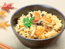 Jepang Punya Donburi hingga Kamameshi, 5 Olahan Nasi yang Pulen Gurih