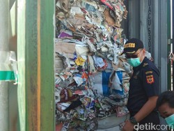 Bea Cukai Perak Amankan 8 Kontainer Sampah Isi Limbah B3 dari Australia