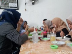 Catat! Makan Pecel Lele dan Pempek di Palembang Kena Pajak 10%