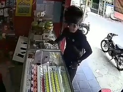 Pura-pura Jadi Pembeli, Pria Ini Curi HP di Kramat Jati