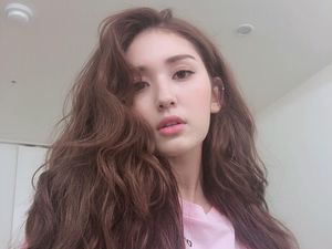 Bintang K-Pop Cantik Melukis di Tas Louis Vuitton, Hasilnya Diledek Netizen Bintang K-Pop Cantik Melukis di Tas Louis Vuitton, Hasilnya Diledek Netizen