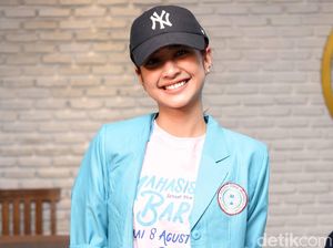 Senyum Mikha Tambayong, Si Maba Harvard