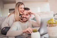 Ilustrasi kata cinta saat foreplay