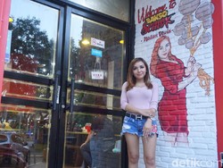 Kenyal Bakso Semok Racikan Wanita Cantik hingga Kulineran Mendiang Cameron Boyce