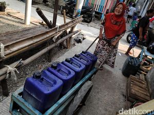 Krisis Air Bersih di Jakut, Pemprov Wacanakan Air Isi Ulang Gratis