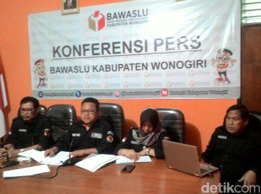 Kampanyekan Jokowi dan PDIP, Camat di Wonogiri Terancam Turun Pangkat Kampanyekan Jokowi dan PDIP, Camat di Wonogiri Terancam Turun Pangkat