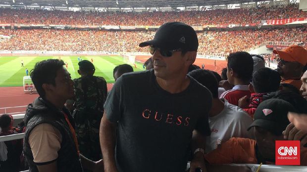Legenda Persija dan mantan pelatih Persipura Luciano Leandro hadir di GBK.
