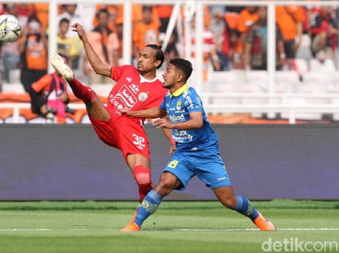 Persija Jakarta vs Persib Bandung di pekan ketujuh Liga 1 2019 berakhir imbang 1-1. (Foto: Rifkianto Nugroho/detikSport) Persija Jakarta vs Persib Bandung di pekan ketujuh Liga 1 2019 berakhir imbang 1-1. (Foto: Rifkianto Nugroho/detikSport)