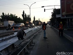 Jalan Poros Lamongan-Babat Dicor, Ini Jalur Alternatif yang Bisa Dilalui