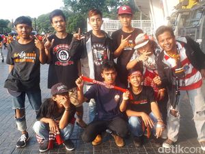 Solider dengan Kawan, The Jakmania Ini Rela Tiket Hangus Solider dengan Kawan, The Jakmania Ini Rela Tiket Hangus