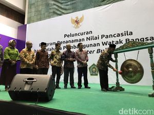 Mendikbud Ingin Guru Kreatif Ajar Pancasila: Bukan Soal di Depan Kelas Mendikbud Ingin Guru Kreatif Ajar Pancasila: Bukan Soal di Depan Kelas