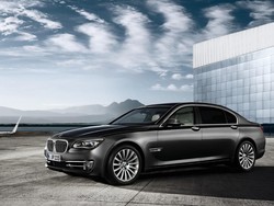 Bukan Presiden Juga Bisa Beli Mobil Anti-peluru BMW