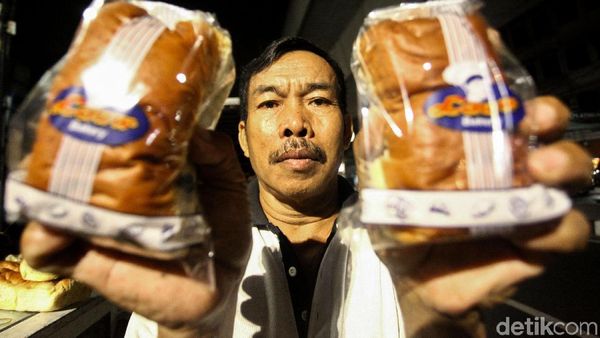 Turun Temurun Bisnis Roti Legendaris di Ibu Kota