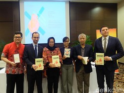 Boneka Dipesan Khusus dari Tasikmalaya demi Den Kisot