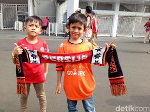 Persija Menjamu Persib: Mereka Sudah The Jakmania Sejak Bocah