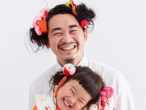 Momen Manis saat Ayah Rela Panjangkan Rambut Demi Kembaran dengan Putrinya