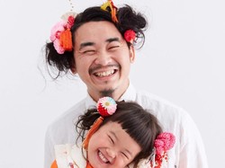 Momen Manis saat Ayah Rela Panjangkan Rambut Demi Kembaran dengan Putrinya