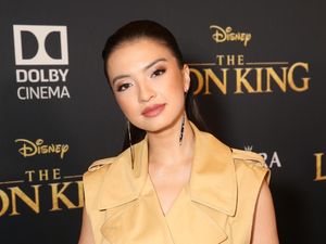 Nggak Habis Pikir! Raline Shah Terkejut Ada Karya Seni Pisang Rp 1,68 M Nggak Habis Pikir! Raline Shah Terkejut Ada Karya Seni Pisang Rp 1,68 M