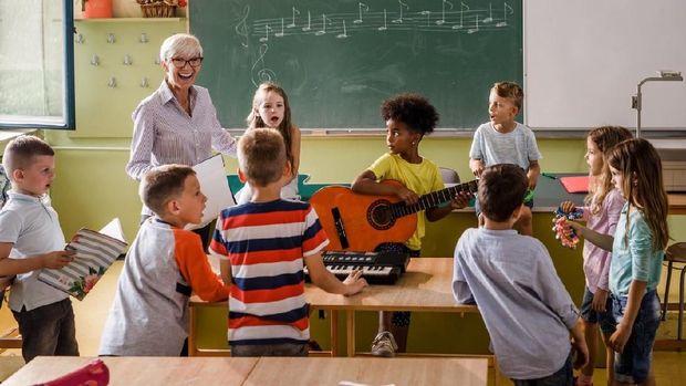 Tahapan Kenalkan Musik pada Anak Berdasarkan Usia
