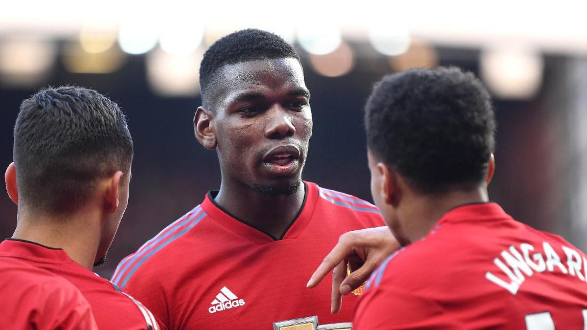 Paul Pogba belum ada tanda-tanda bakal pergi dari Manchester United. (Foto: Michael Regan/Getty Images)