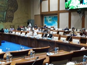 Telat 4,5 Jam, Rapat DPR dan ESDM Banyak Hantunya