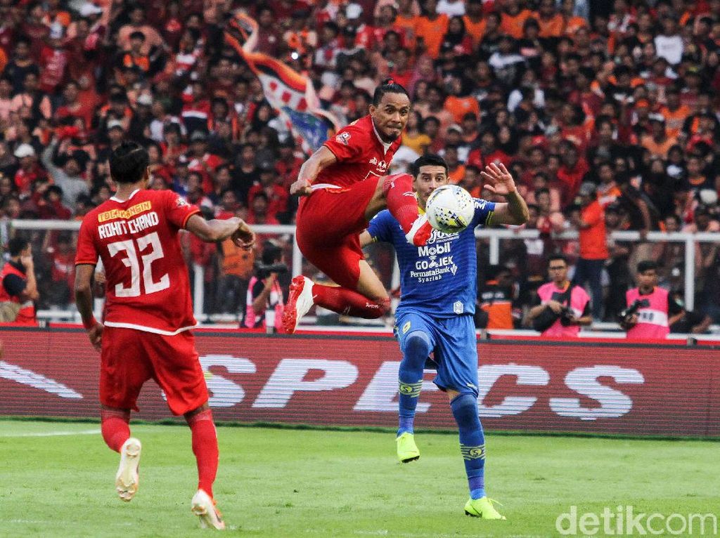 Waspada Persija Jakarta, Persib Bandung Bahaya di Babak Kedua!