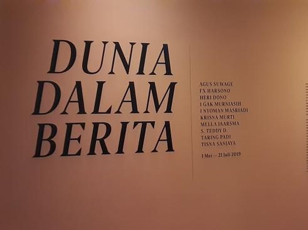 Bukan Siaran Berita, Dunia Dalam Berita Ada di Sini Bukan Siaran Berita, Dunia Dalam Berita Ada di Sini
