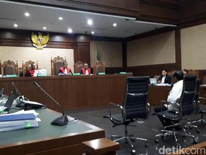 Terdakwa Haris Akui Beri Menag Lukman Uang: Tradisi Rujakan