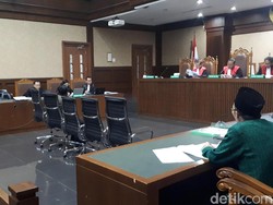 Jaksa KPK Bongkar Komunikasi Staf Menag: Silent dan Jumat Keramat
