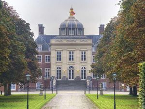 Pesona Deretan Istana Megah Kediaman Raja di Seluruh Dunia (II)