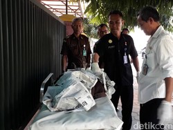 Mayat Kakek Bersimbah Darah di Pinggir Jalan Brebes, Ini Ciri-cirinya