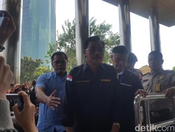 Kena OTT, Gubernur Kepri Tiba di Gedung KPK