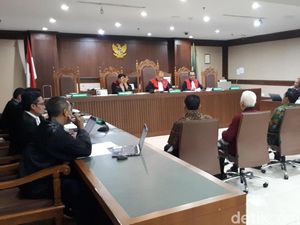 Dikonfrontasi dengan Sekjen KONI, Aspri Menpora Bantah Terima Rp 11,5 M Dikonfrontasi dengan Sekjen KONI, Aspri Menpora Bantah Terima Rp 11,5 M