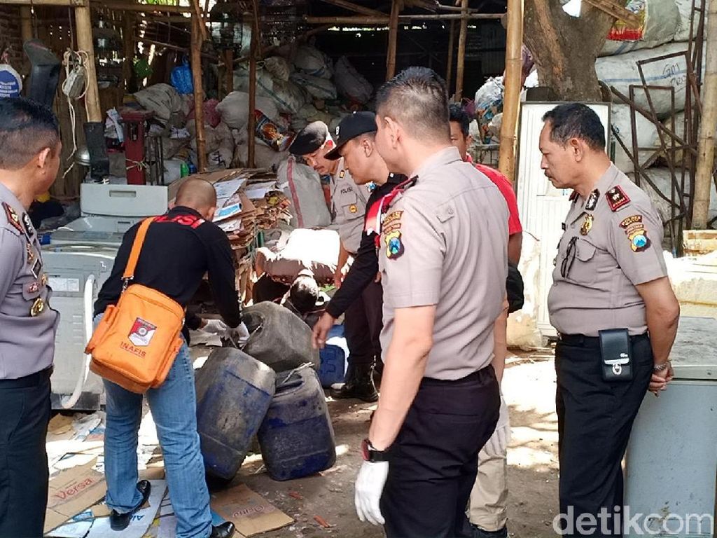 Polisi Pastikan Ledakan di Probolinggo Bukan Bom, Bondet, dan Petasan Polisi Pastikan Ledakan di Probolinggo Bukan Bom, Bondet, dan Petasan