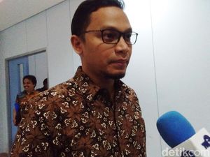 Hanafi Rais: Mayoritas Kader dan Pengurus PAN Istikamah Jadi Oposisi! Hanafi Rais: Mayoritas Kader dan Pengurus PAN Istikamah Jadi Oposisi!