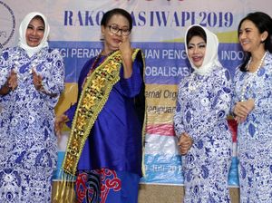 Menteri Yohana Buka Rakornas IWAPI 2019