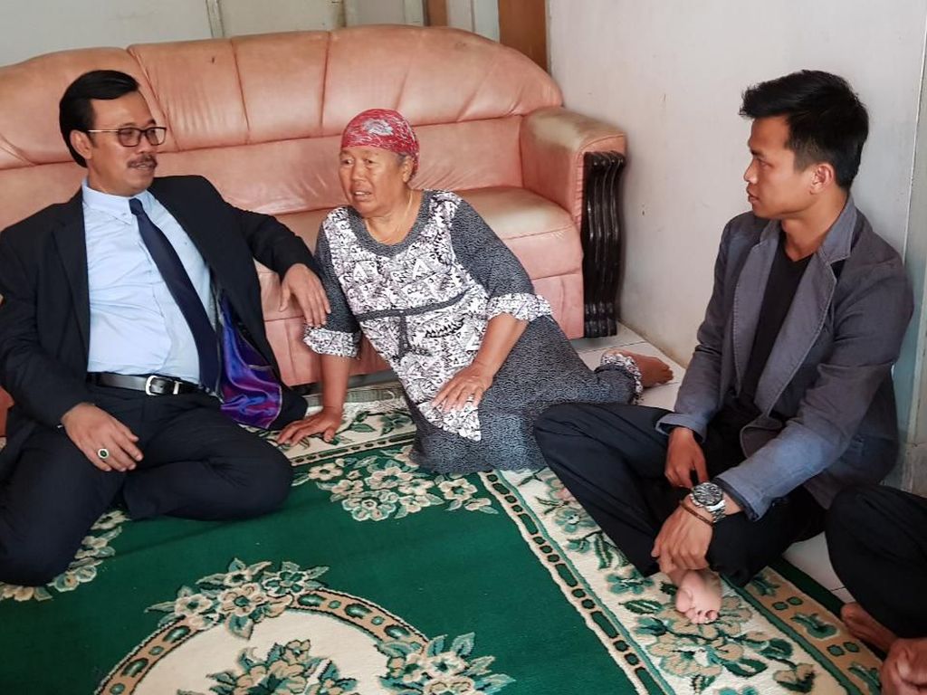Kisah TKI Lolos Hukuman Mati Usai 19 Tahun Dibui Kisah TKI Lolos Hukuman Mati Usai 19 Tahun Dibui