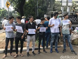 Bentangkan Kertas, Pencari Suaka Timur Tengah Minta Bantuan UNHCR