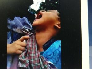 Viral Bocah Histeris Usai Sunat, Minta Mr P Dikembalikan ke Bentuk Semula Viral Bocah Histeris Usai Sunat, Minta Mr P Dikembalikan ke Bentuk Semula
